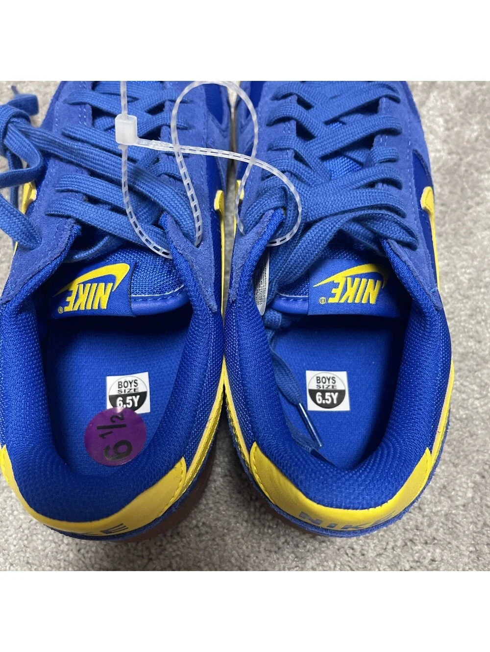 Nike Boys Sneaker 6.5 Youth NEW